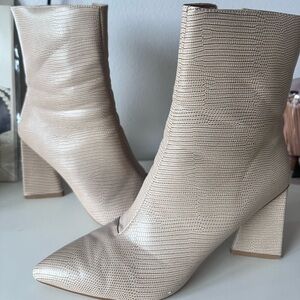 Elegant Tan Ankle Boots